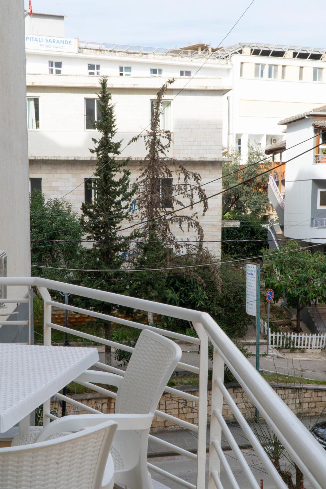 Oyster Central Suites Sarande Exterior photo